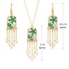 Juego De Collar Aretes Con Perlas naturales cultivadas  y Circones