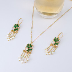 Juego De Collar Aretes Con Perlas naturales cultivadas  y Circones