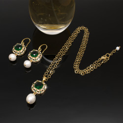 Juego De Collar Aretes Con Perlas naturales cultivadas grandes y Circones