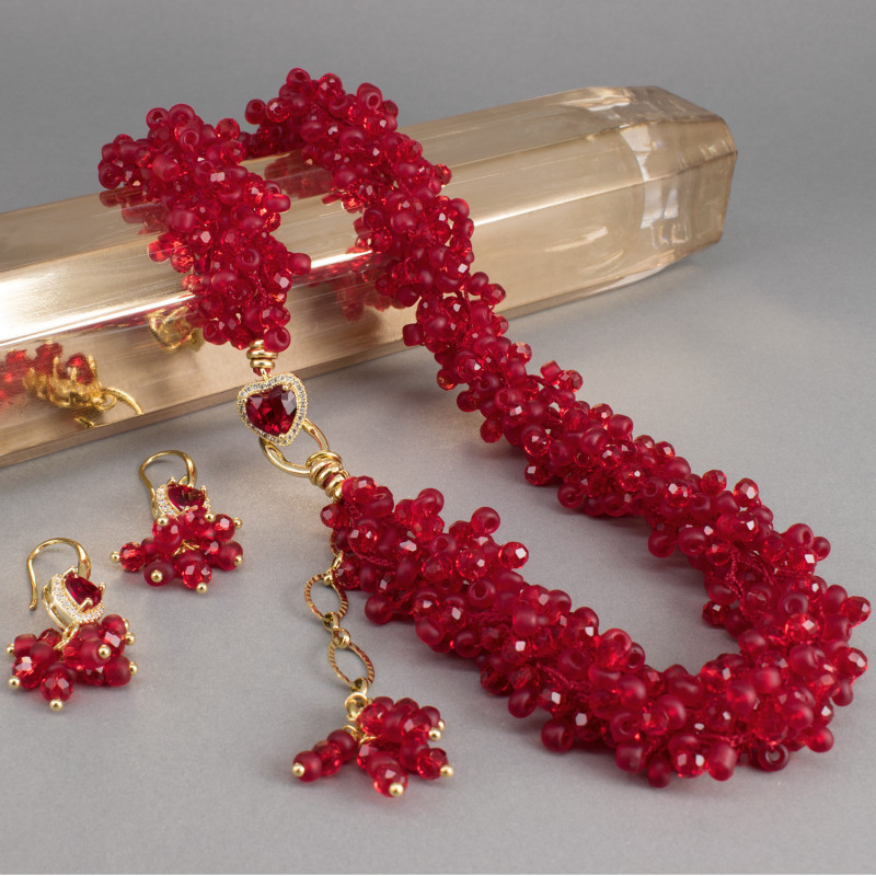 Collar Rojo Cristales y Corazones Circon Exclusivo Tejido Llamativo Exclusivo